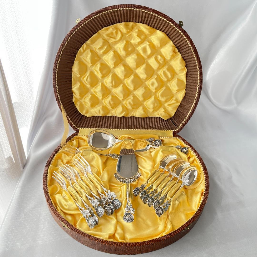 【ドイツ】 ヒルデスハイムローズのデザートセット 16本ケース 薔薇モチーフ